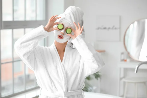 Beautiful Young African American Woman Cucumber Slices Facial Mask Bathroom — Stock Photo, Image