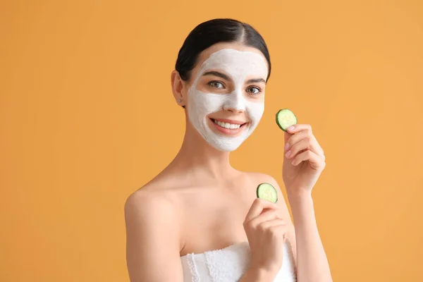 Beautiful Young Woman Cucumber Slices Facial Mask Color Background — Stock Photo, Image