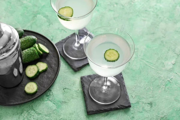 Glasses Tasty Cucumber Martini Table — Stock Photo, Image