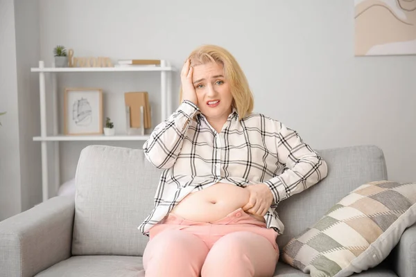 Troubled Overweight Woman Tight Clothes Home — Stock Photo, Image