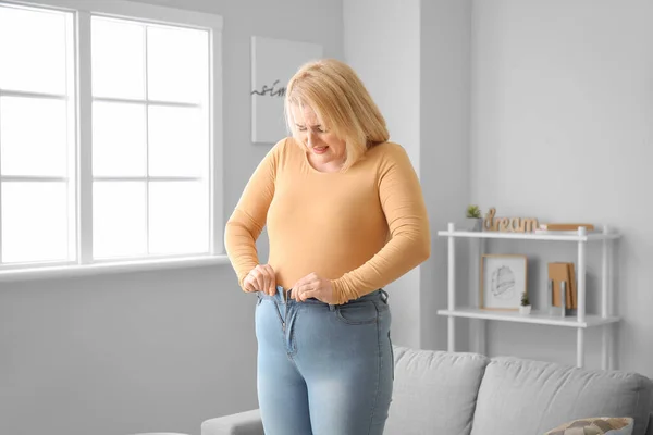 Troubled Overweight Woman Tight Clothes Home — Stock Photo, Image