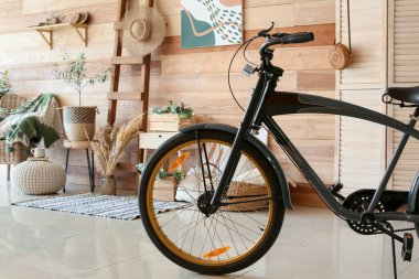 Bisikletli modern odanın içi