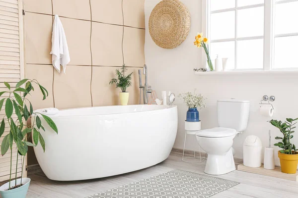 Interior Bathroom Floral Decor — Stock Photo, Image