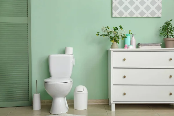 Interior Modern Bathroom Floral Decor — Stock Photo, Image
