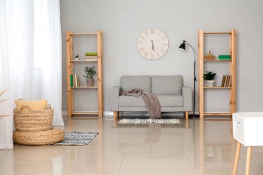 Modern oturma odasının içi.