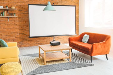 Video projektörlü odanın içi