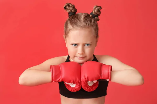 Malá Dívka Boxerské Rukavice Barevném Pozadí — Stock fotografie