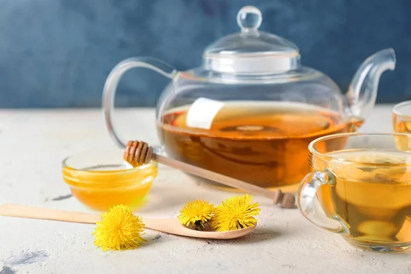 Υγιές Τσάι Πικραλίδα Μέλι Στο Τραπέζι — Φωτογραφία Αρχείου
