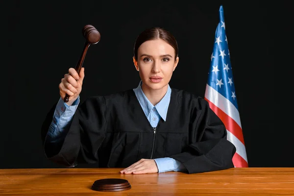 Female Judge Table Courtroom — Stock Photo, Image