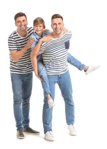 Heureux Gay Couple Avec Adopté Enfant Sur Blanc Fond — Photo