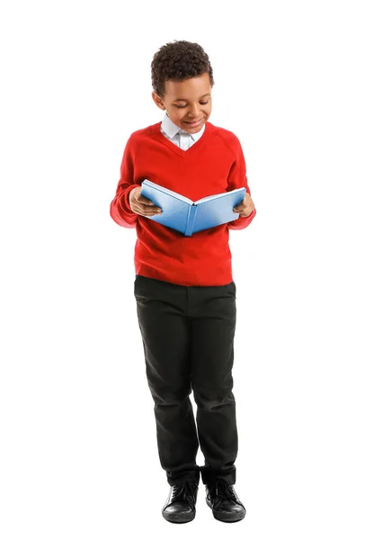 Beyaz Arka Plan Kitabı Olan Sevimli Küçük Bir Öğrenci — Stok fotoğraf