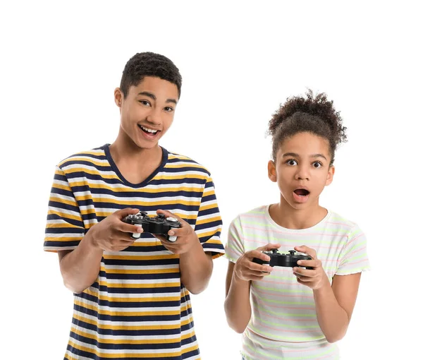 Afrikai Amerikai Tinédzserek Videojáték Fehér Háttér — Stock Fotó