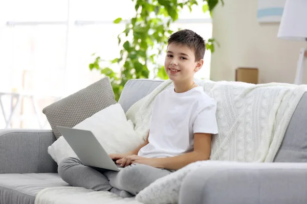 Little Boy Using Laptop Sofa Home — Stock Photo, Image