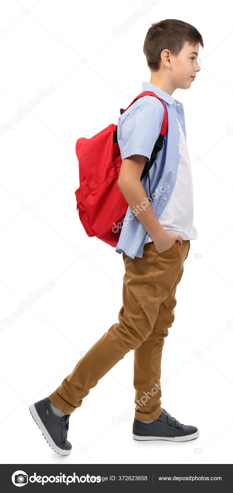 Мультяшный человек идет. Мальчик с красным рюкзаком. Идти вправо. Мультяшный человек идет. Человек идет.