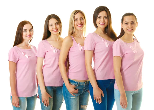 Jovens Mulheres Bonitas Camisas Cor Rosa Fundo Branco Conceito Câncer — Fotografia de Stock