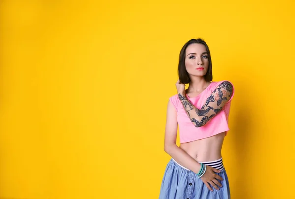 Beautiful Young Woman Tattoo Posing Yellow Background — Stock Photo, Image