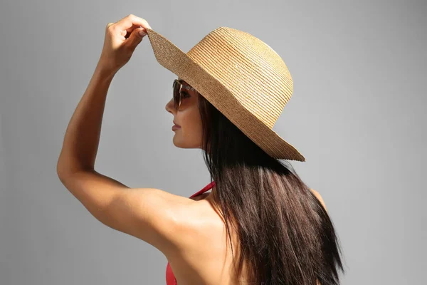 Beautiful Girl Hat Grey Background Sun Protection Concept — Stock Photo, Image