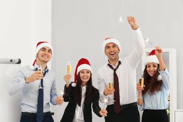 Business People Santa Hats Sparklers Office Party — Stock Photo, Image