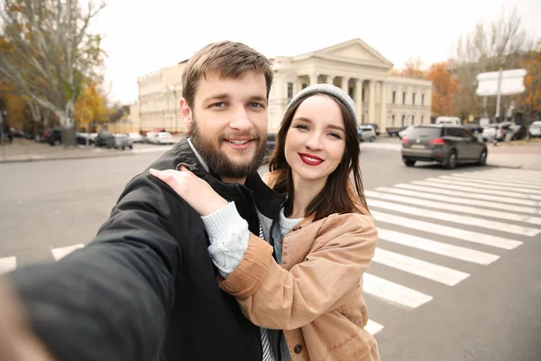 Trendiges Hipster Paar Beim Gemeinsamen Selfie Freien — Stockfoto