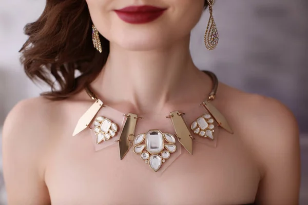 Beautiful Woman Elegant Jewelry Blurred Background Closeup — Stock Photo, Image