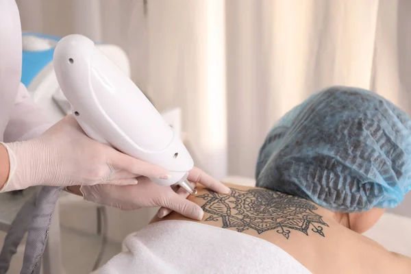 Cosmetologist Patient Professional Tattoo Removal Laser Salon — Stock Photo, Image