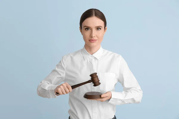 Female Judge Light Background — Stock Photo, Image