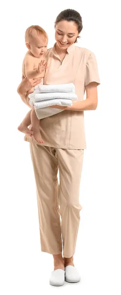 Massagetherapeutin Mit Niedlichem Baby Auf Weißem Hintergrund — Stockfoto