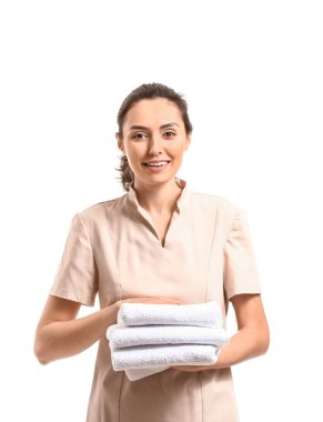 Beyaz arka planda masaj terapistinin portresi