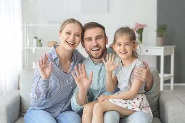 Evde aile videosu sohbeti.