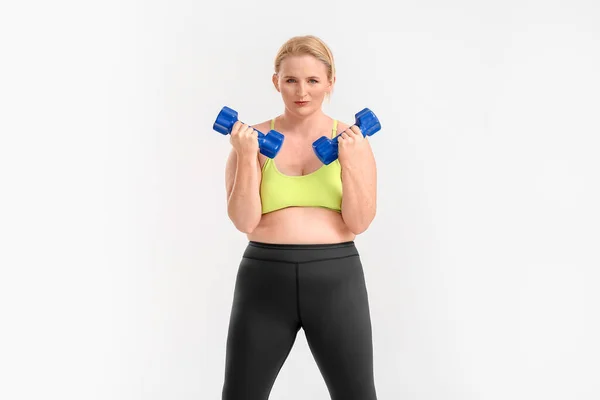 Vrouw Met Overgewicht Training Witte Achtergrond — Stockfoto