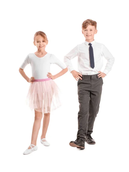 Schattige Kleine Kinderen Dansen Tegen Witte Achtergrond — Stockfoto
