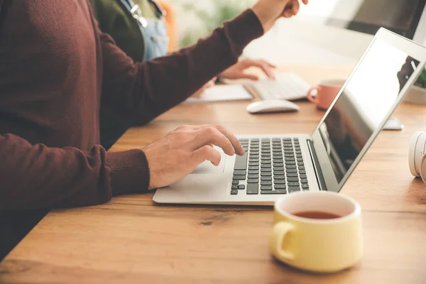 Young Couple Working Together Home — Stock Photo, Image