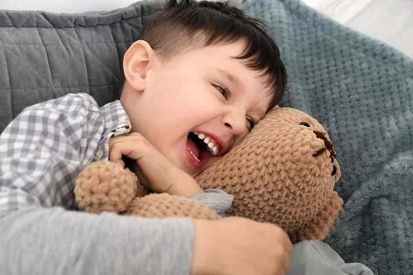 Little Boy Teddy Bear Home — Stock Photo, Image