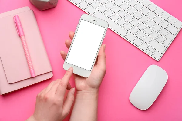 Female Hands Mobile Phone Computer Notebook Color Background — Stock Photo, Image