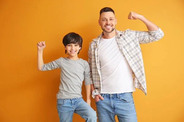 Father Little Son Color Background — Stock Photo, Image