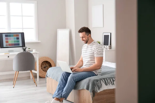 Young Male Designer Working Home — Stock Photo, Image