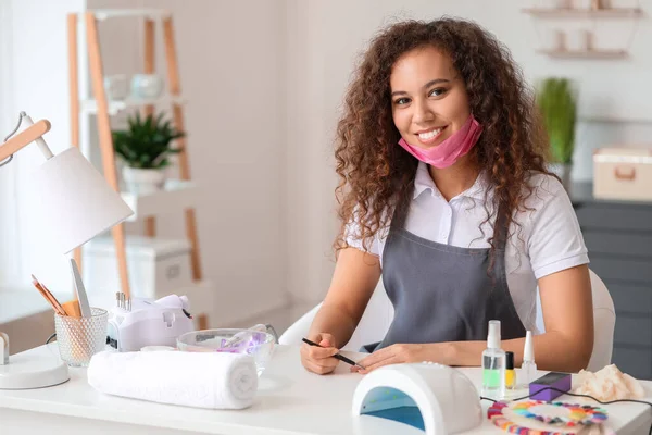 Portrait Manicure Master Beauty Salon — Stock Photo, Image