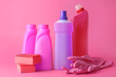 Renk arkaplanına temizleme malzemeleri