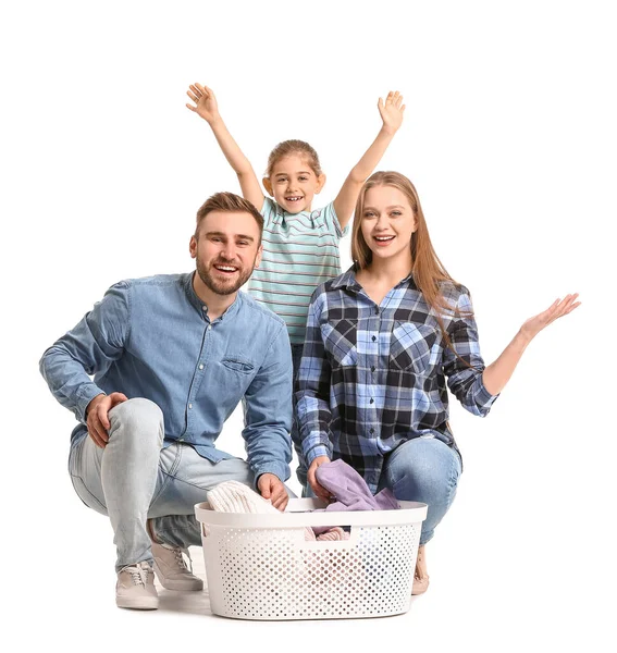 Família Feliz Com Lavanderia Fundo Branco — Fotografia de Stock