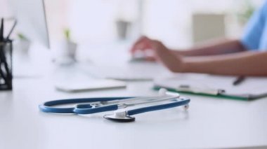 Modern klinikteki steteskop.