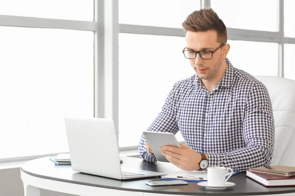 Handsome Businessman Working Office — Stock Photo, Image