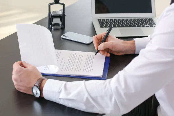 Male Lawyer Working Document Office Closeup — Stock Photo, Image