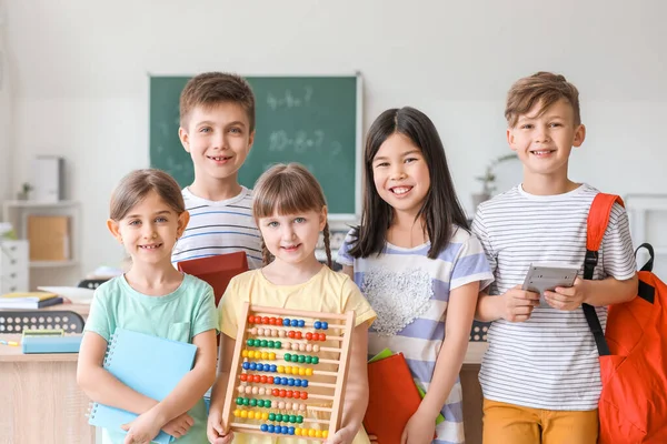 Barn Mattelektionen Klassrummet — Stockfoto