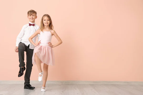 Cute Little Children Dancing Color Wall — Stock Photo, Image