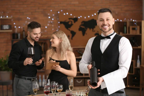 People Tasting Wine Restaurant — Stock Photo, Image