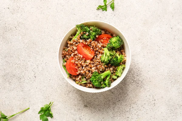 Bowl Tasty Buckwheat Porridge Vegetables Grey Background — Stock Photo, Image