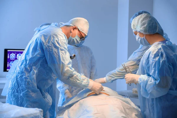 Operacja Pacjenta Nowoczesnym Szpitalu — Zdjęcie stockowe