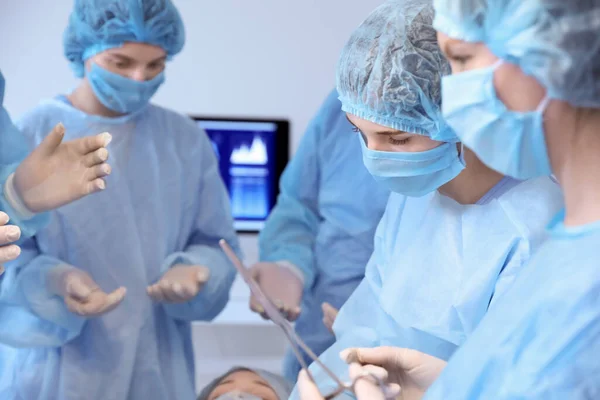 Operationen Von Patienten Modernen Krankenhäusern — Stockfoto