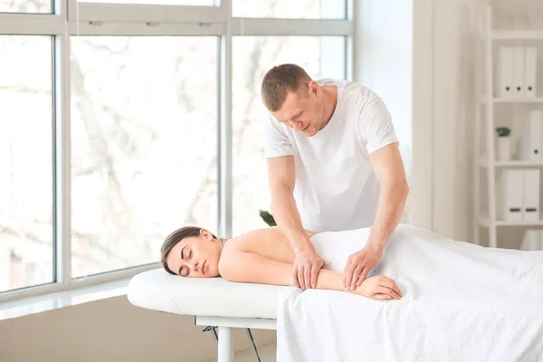 Massage Therapist Working Female Patient Medical Center — Stock Photo, Image