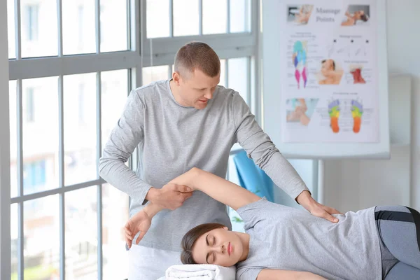 Massage Therapist Working Female Patient Medical Center — Stock Photo, Image